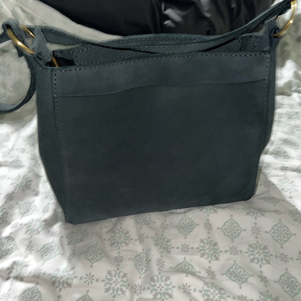 Portland Leather Peppercorn Triangle